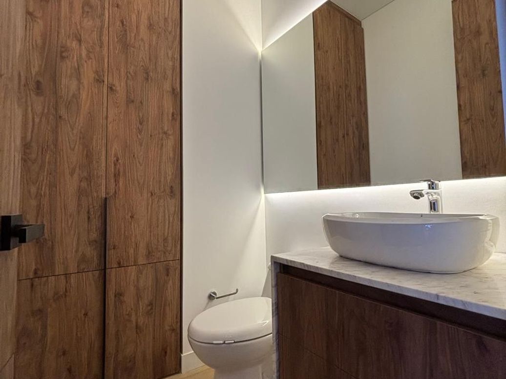 Apartamento de 3 alcobas en venta en Santa Barbara Occidental, Bogotá, 170 m² · foto 8 de 20
