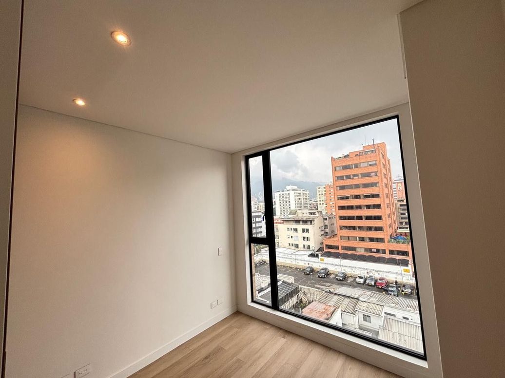 Apartamento de 3 alcobas en venta en Santa Barbara Occidental, Bogotá, 170 m² · foto 5 de 20
