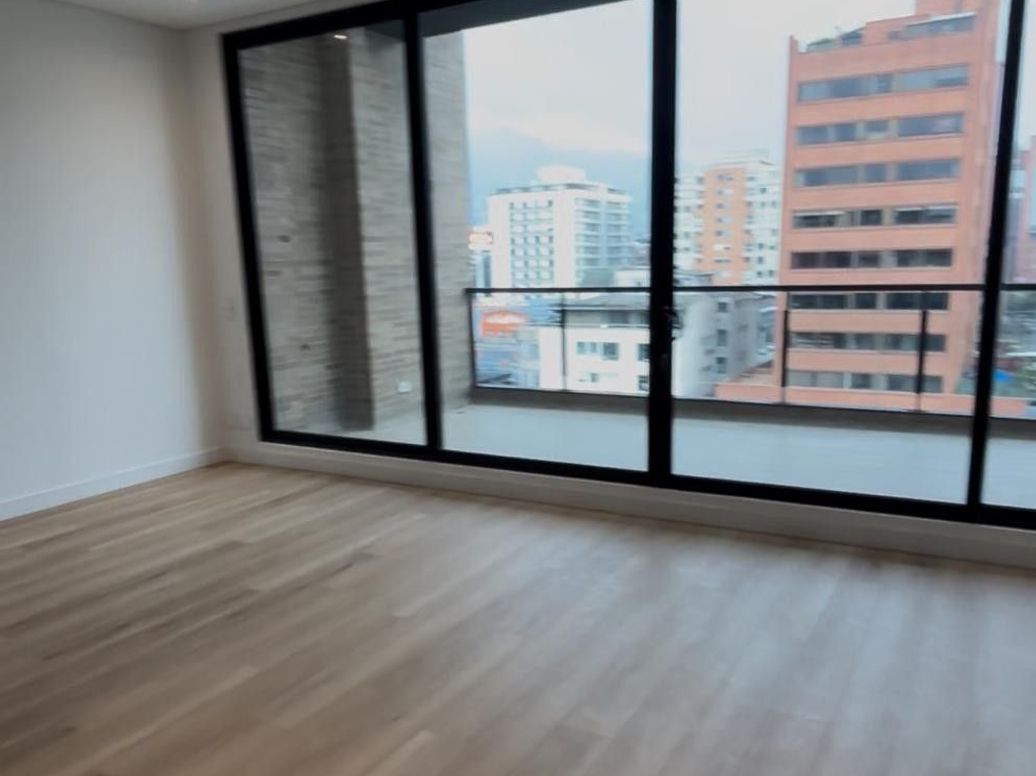 Apartamento de 3 alcobas en venta en Santa Barbara Occidental, Bogotá, 170 m² · foto 17 de 20