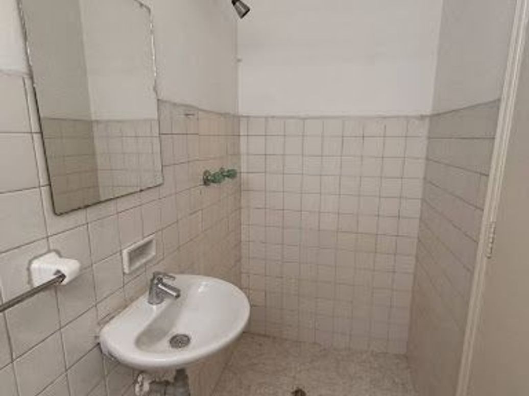 Casa de 7 alcobas en venta en Normandía, Bogotá, 330 m² · foto 13 de 20