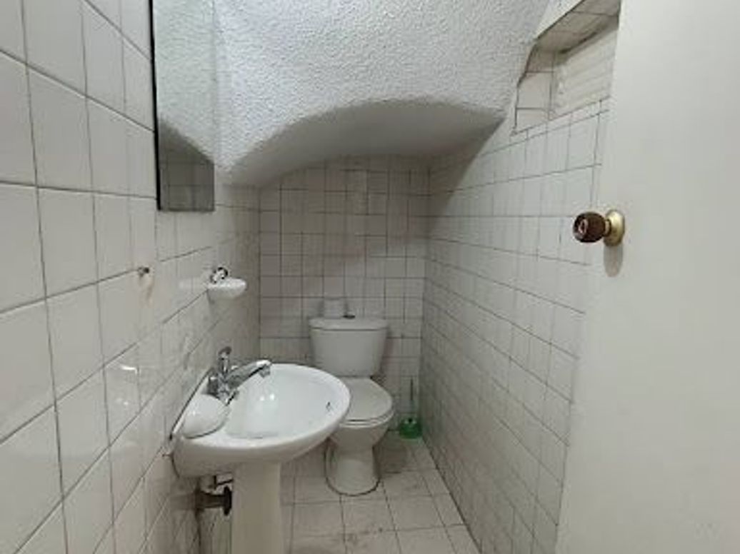 Casa de 7 alcobas en venta en Normandía, Bogotá, 330 m² · foto 8 de 20