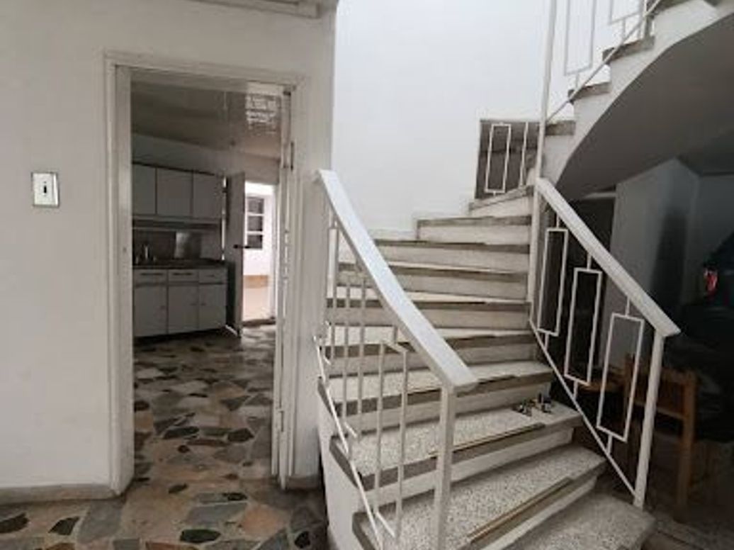 Casa de 7 alcobas en venta en Normandía, Bogotá, 330 m² · foto 20 de 20