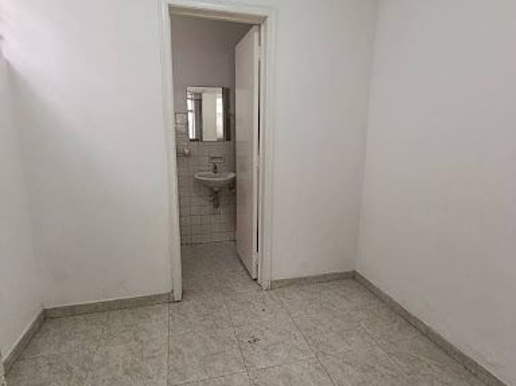 Casa de 7 alcobas en venta en Normandía, Bogotá, 330 m² · foto 11 de 20
