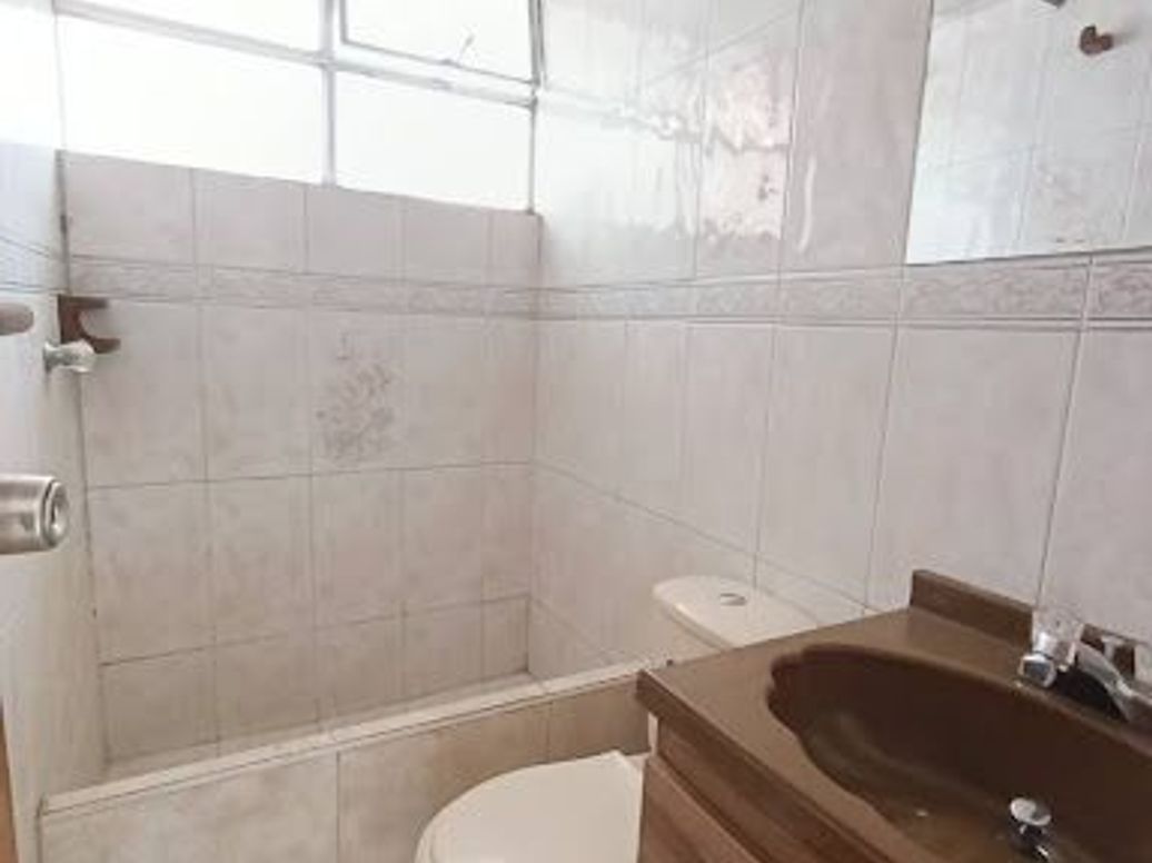 Casa de 7 alcobas en venta en Normandía, Bogotá, 330 m² · foto 19 de 20