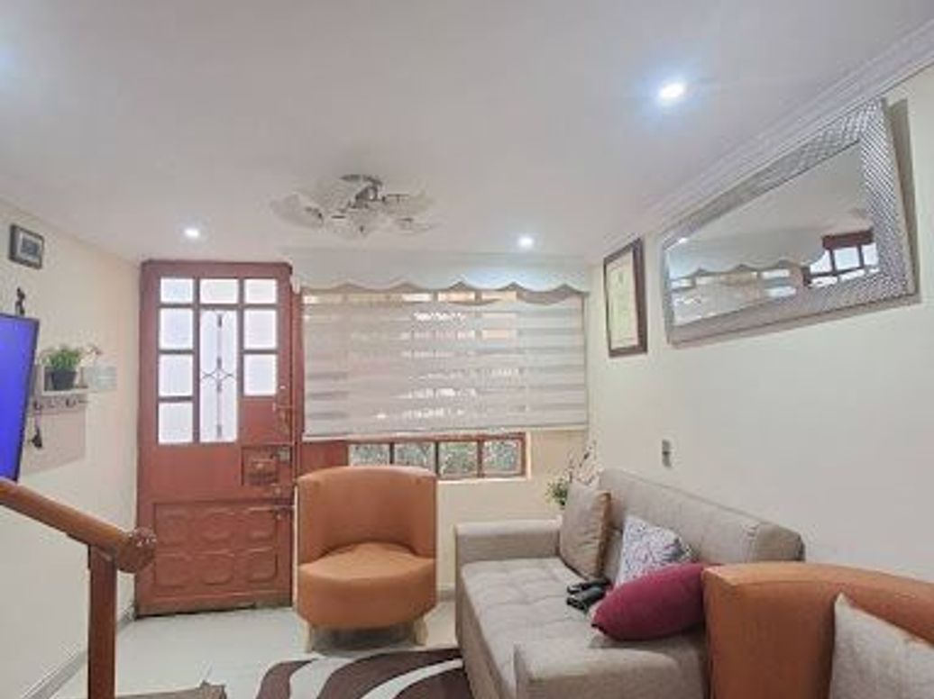 Casa de 2 alcobas en venta en Villa Anita, Bogotá, 108 m² · foto 3 de 20