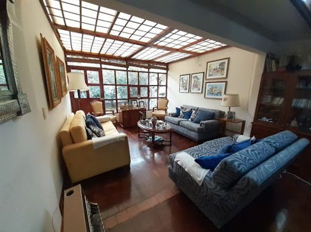 Casa de 4 alcobas en venta en Cedritos, Bogotá, 310 m² · foto 2 de 18