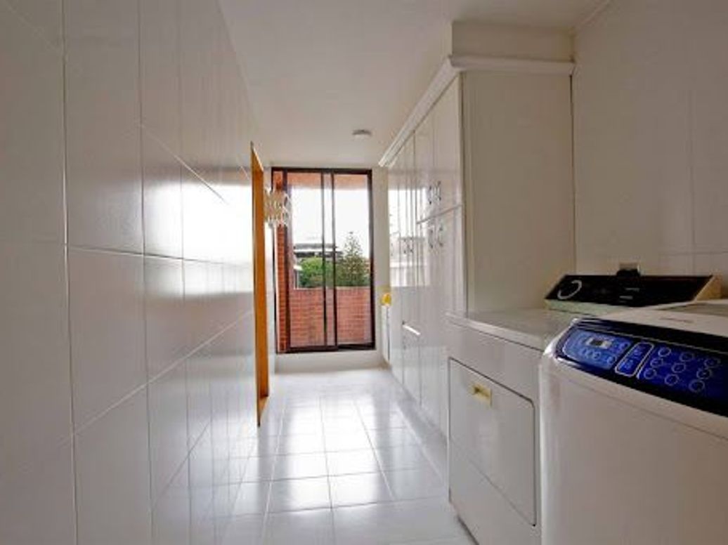 Apartamento de 3 alcobas en venta en Chicó Norte 2, Bogotá, 267 m² · foto 12 de 20