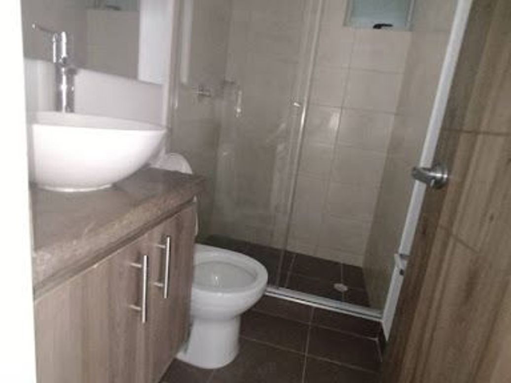 Apartamento de 3 alcobas en venta en Ciudad Kennedy, Bogotá, 66 m² · foto 5 de 13