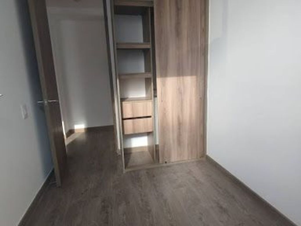 Apartamento de 3 alcobas en venta en Ciudad Kennedy, Bogotá, 66 m² · foto 10 de 13