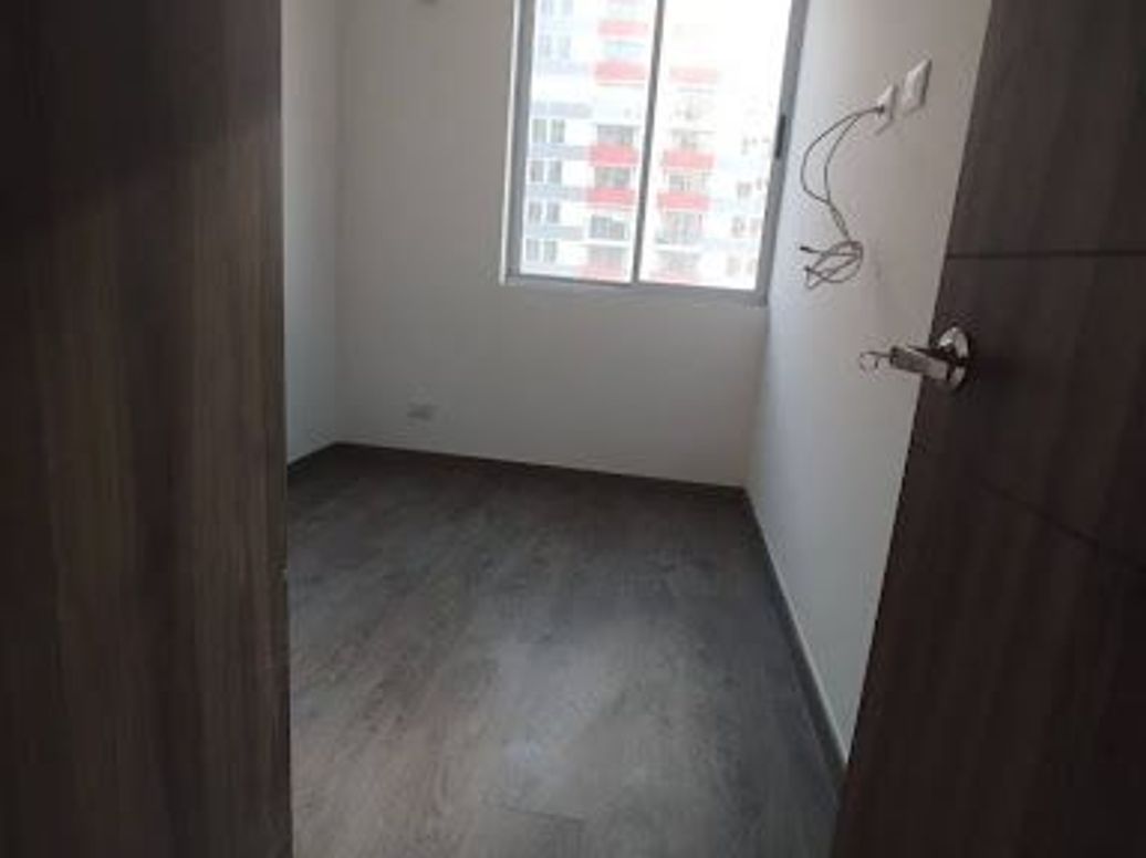 Apartamento de 3 alcobas en venta en Ciudad Kennedy, Bogotá, 66 m² · foto 6 de 13