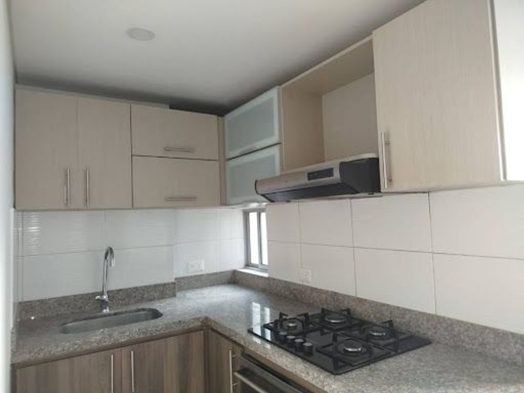 Apartamento de 3 alcobas en venta en Ciudad Kennedy, Bogotá, 66 m² · foto 13 de 13