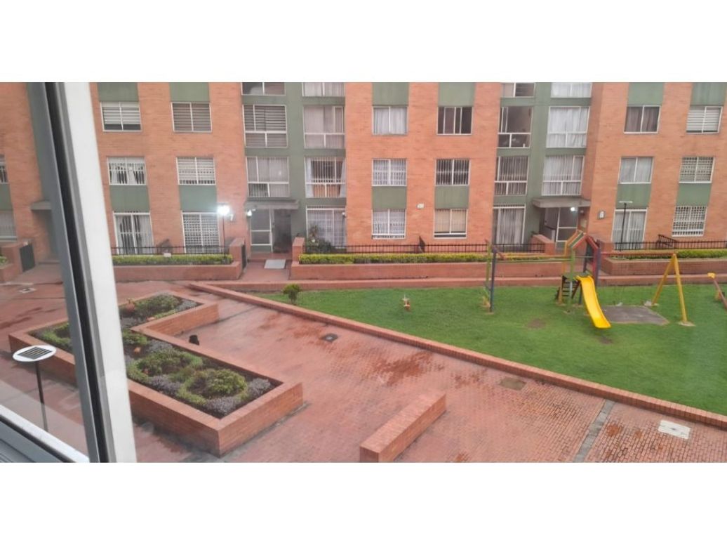 Apartamento de 3 alcobas en venta en Modelia, Bogotá, 77 m² · foto 4 de 20