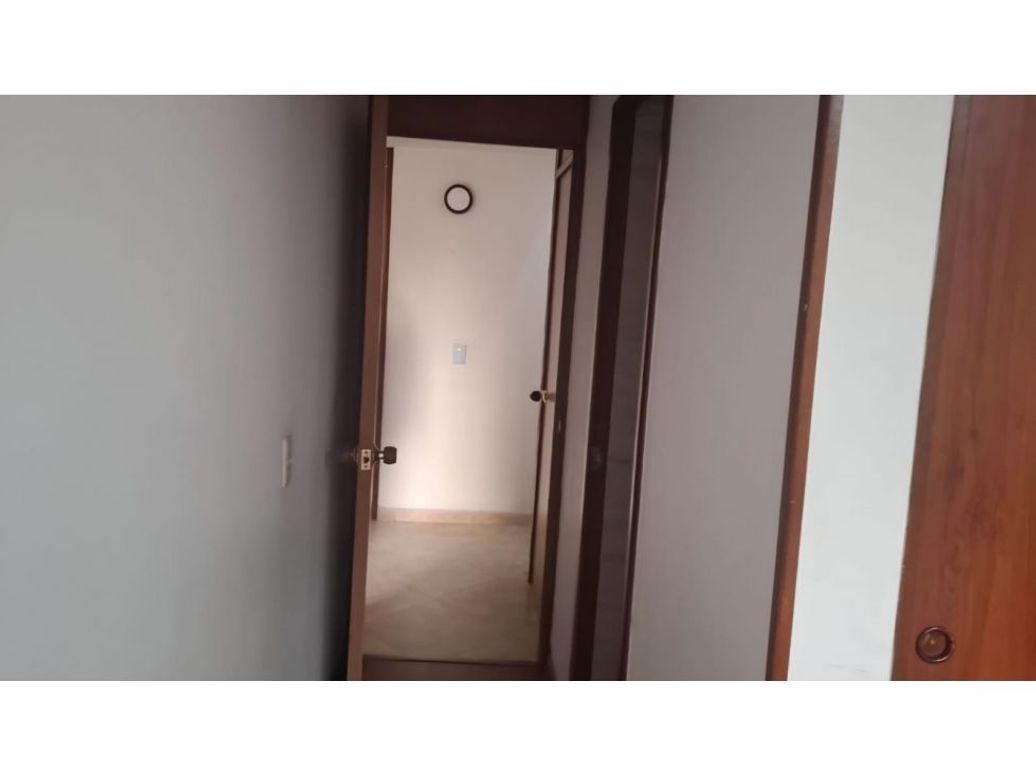 Apartamento de 3 alcobas en venta en Modelia, Bogotá, 77 m² · foto 18 de 20
