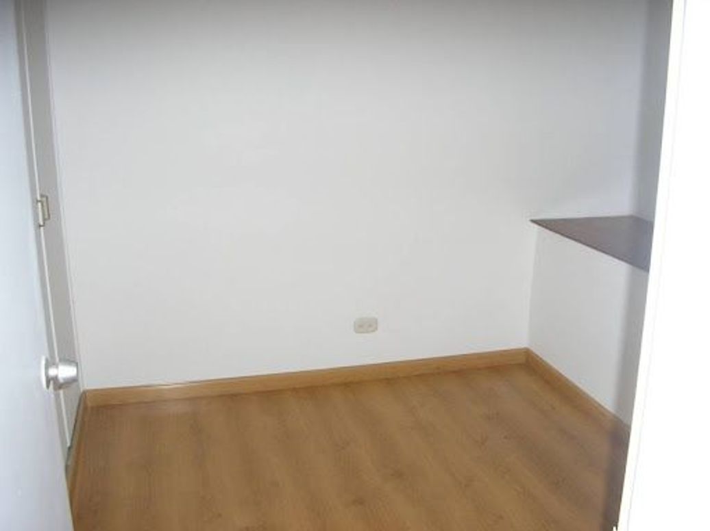 Casa de 4 alcobas en venta en Suba Centro, Bogotá, 253 m² · foto 4 de 19