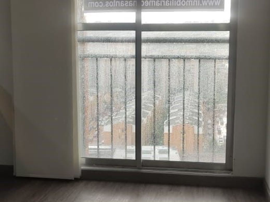 Apartamento en arriendo en Villa Esperanza, Bogotá · foto 2 de 13