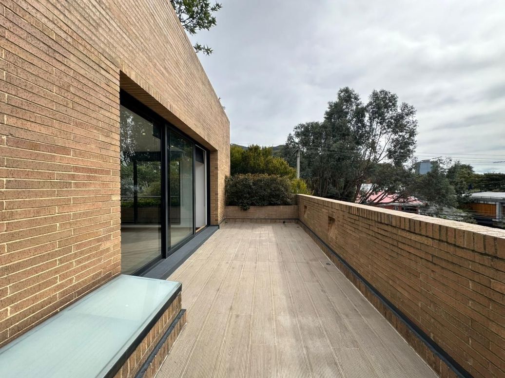 Apartamento de 3 alcobas en venta en Santa Barbara Alta, Bogotá, 286 m² · foto 13 de 20