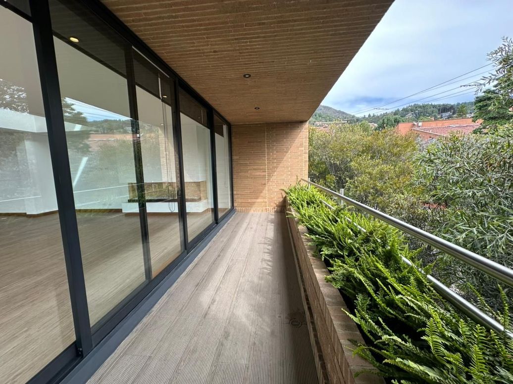 Apartamento de 3 alcobas en venta en Santa Barbara Alta, Bogotá, 286 m² · foto 12 de 20