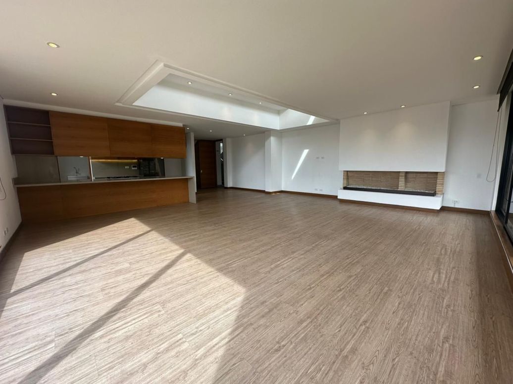 Apartamento de 3 alcobas en venta en Santa Barbara Alta, Bogotá, 286 m² · foto 9 de 20