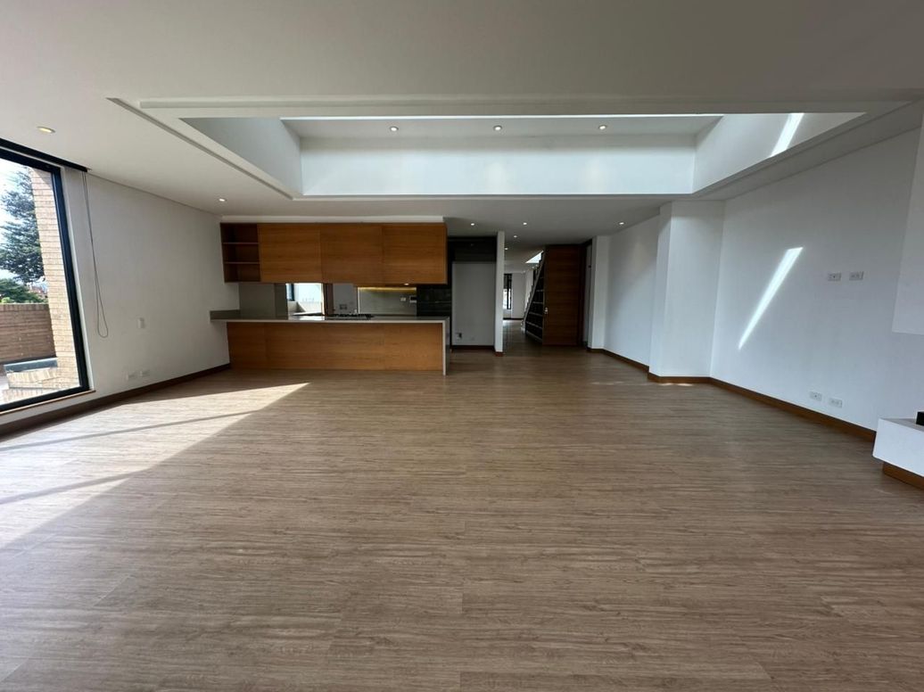 Apartamento de 3 alcobas en venta en Santa Barbara Alta, Bogotá, 286 m² · foto 8 de 20