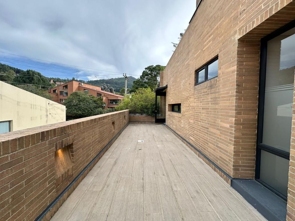 Apartamento de 2 alcobas en venta en Santa Barbara Alta, Bogotá, 181 m² · foto 16 de 16