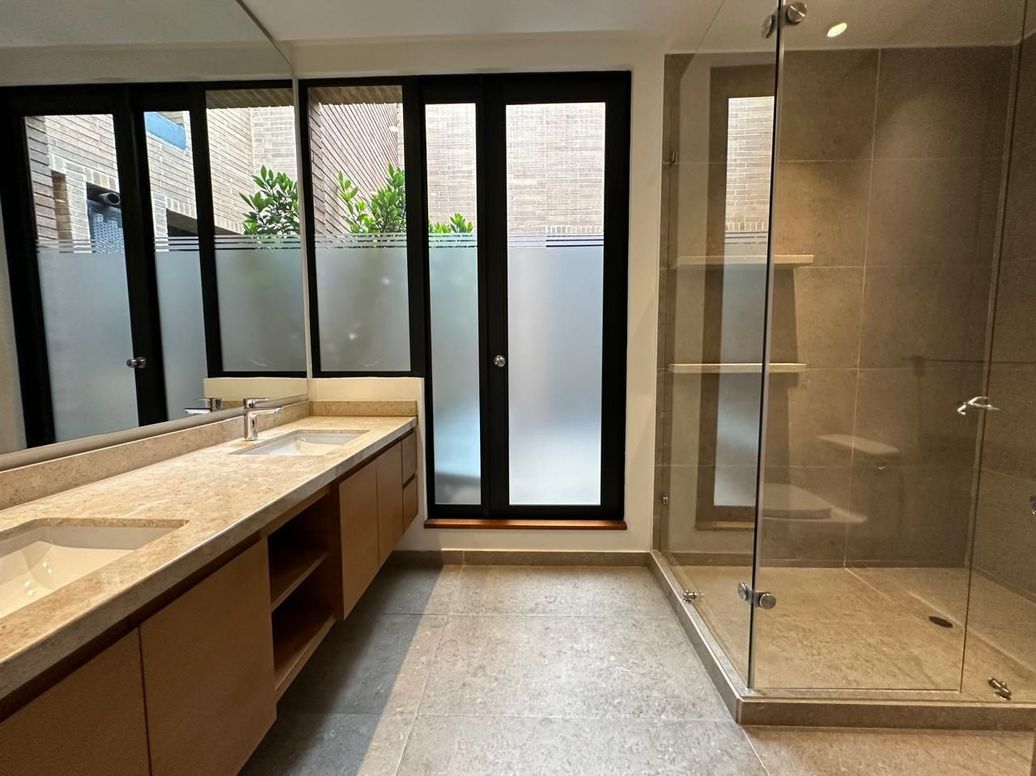 Apartamento de 2 alcobas en venta en Santa Barbara Alta, Bogotá, 147 m² · foto 15 de 19