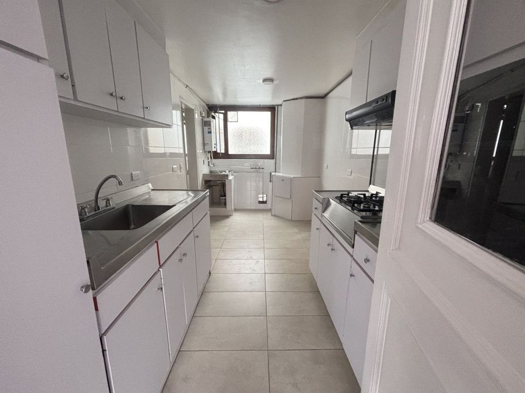 Apartamento de 3 alcobas en venta en Rincon Del Chicó, Bogotá, 99 m² · foto 6 de 20