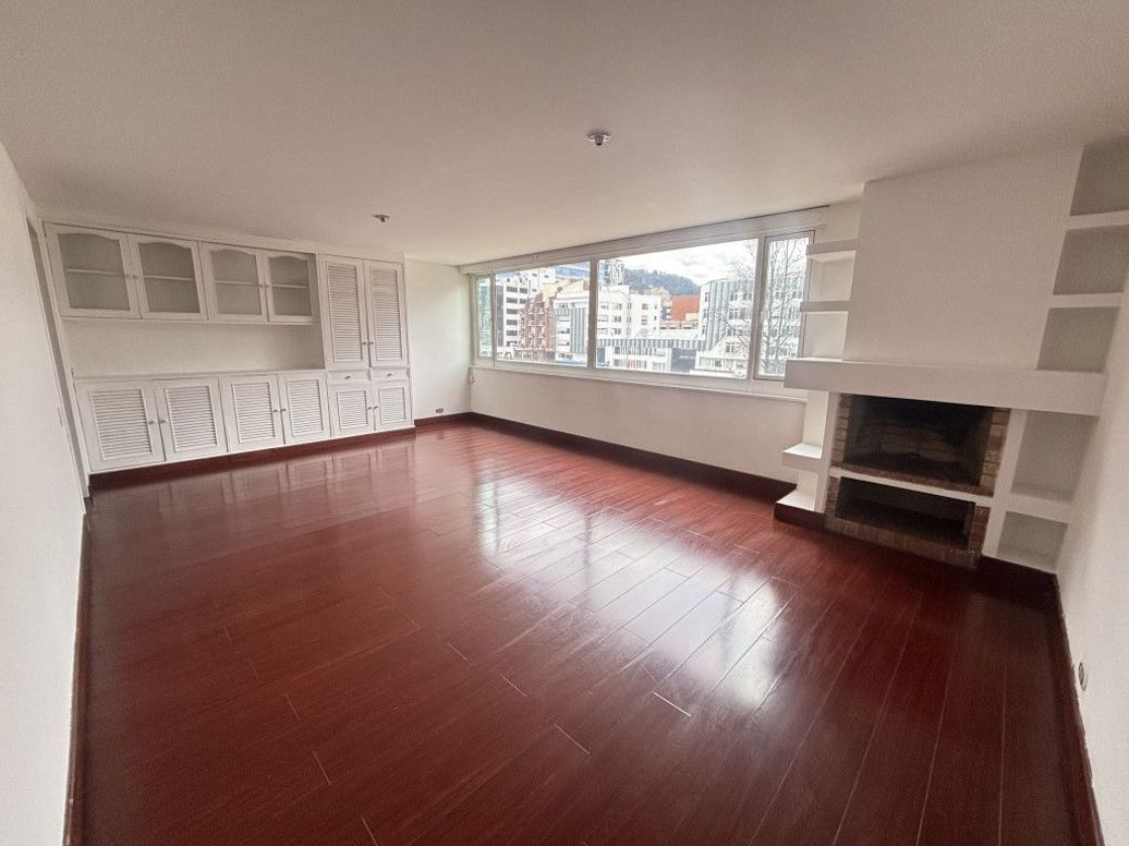 Apartamento de 3 alcobas en venta en Rincon Del Chicó, Bogotá, 99 m² · foto 3 de 20
