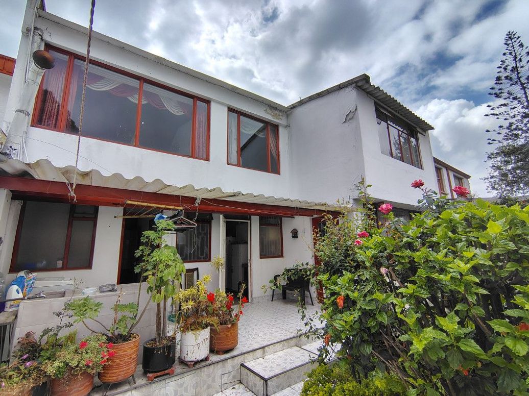 Casa de 5 alcobas en venta en El Salitre, Bogotá, 350 m² · foto 20 de 20