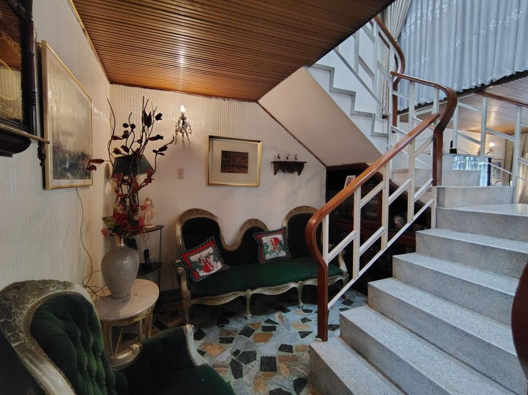 Casa de 5 alcobas en venta en El Salitre, Bogotá, 350 m² · foto 12 de 20