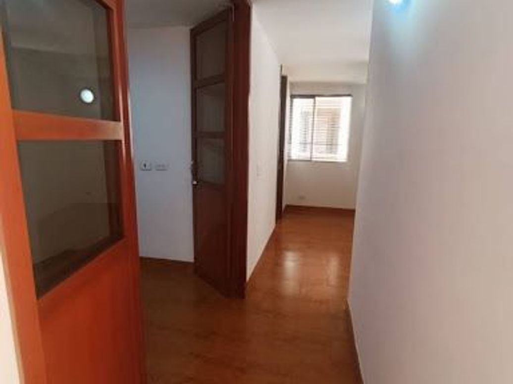 Apartamento de 3 alcobas en venta en Pontevedra, Bogotá, 104 m² · foto 12 de 20