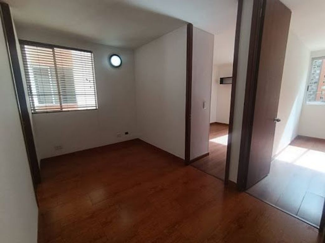 Apartamento de 3 alcobas en venta en Pontevedra, Bogotá, 104 m² · foto 14 de 20