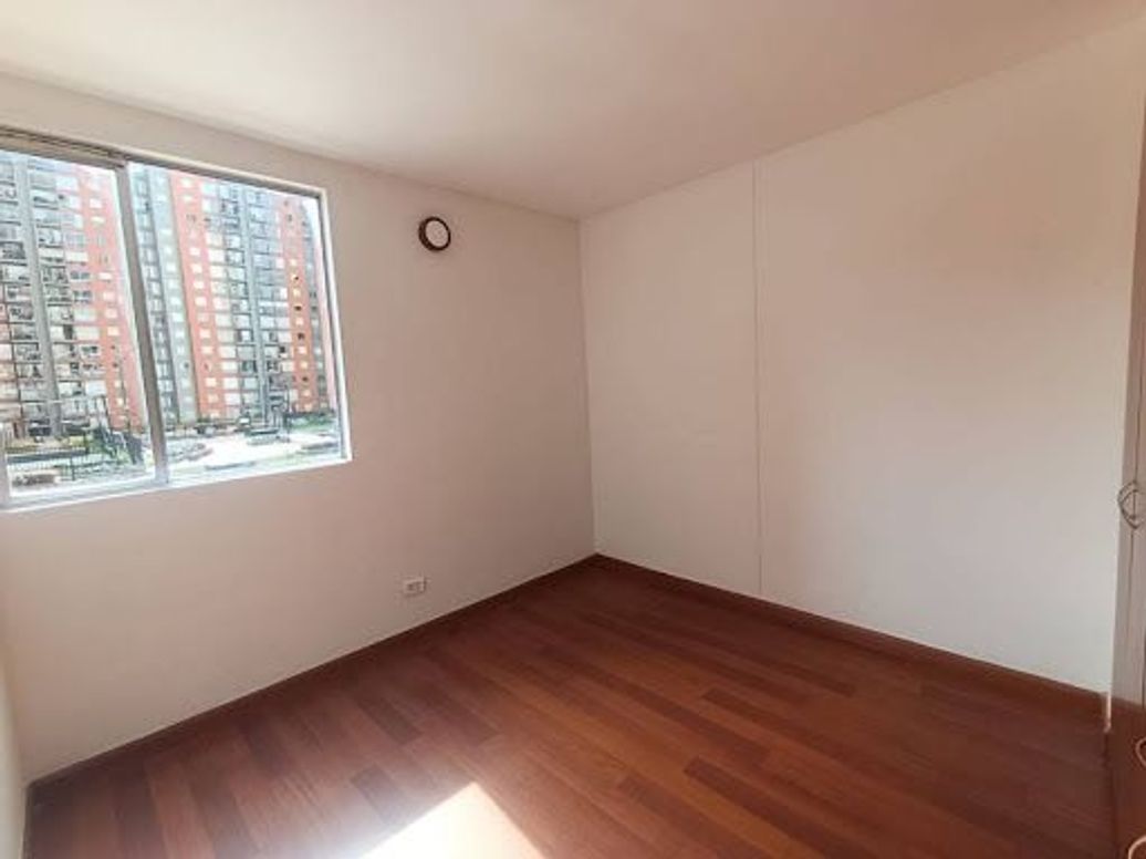 Apartamento de 3 alcobas en venta en Pontevedra, Bogotá, 104 m² · foto 16 de 20