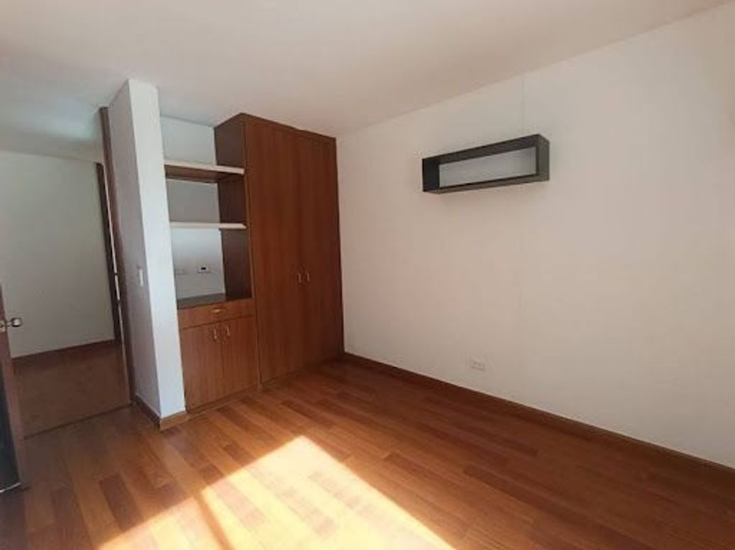 Apartamento de 3 alcobas en venta en Pontevedra, Bogotá, 104 m² · foto 19 de 20