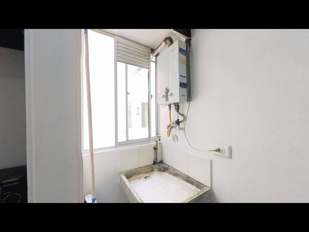 Apartamento de 3 alcobas en venta en Verbenal, Bogotá, 62 m² · foto 2 de 20