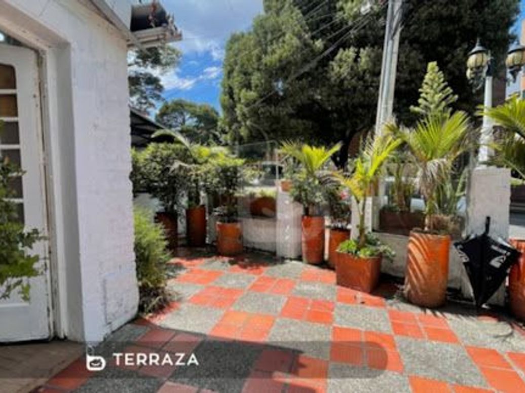 Casa de 14 alcobas en venta en El Nogal, Bogotá, 490 m² · foto 8 de 14