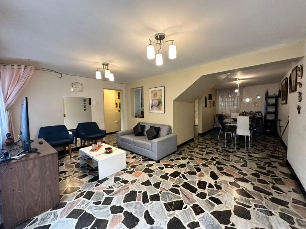 Casa de 4 alcobas en venta en Bellavista Occidental, Bogotá, 234 m² · foto 6 de 20