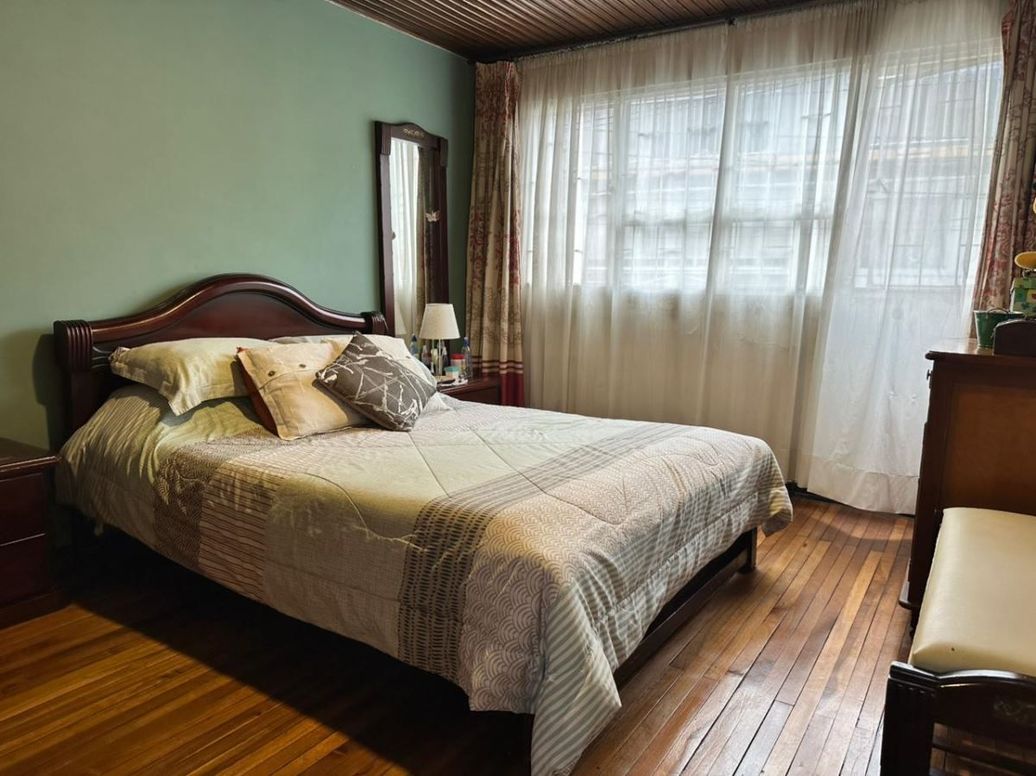 Casa de 4 alcobas en venta en Bellavista Occidental, Bogotá, 234 m² · foto 15 de 20
