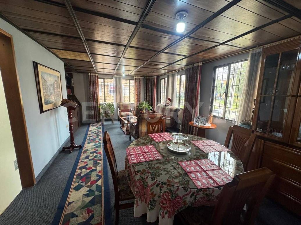 Casa de 5 alcobas en venta en Ferrocaja, Bogotá, 230 m² · foto 3 de 19