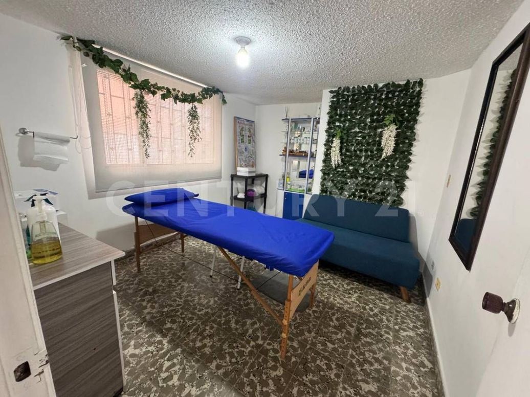 Casa de 5 alcobas en venta en Ferrocaja, Bogotá, 230 m² · foto 18 de 19