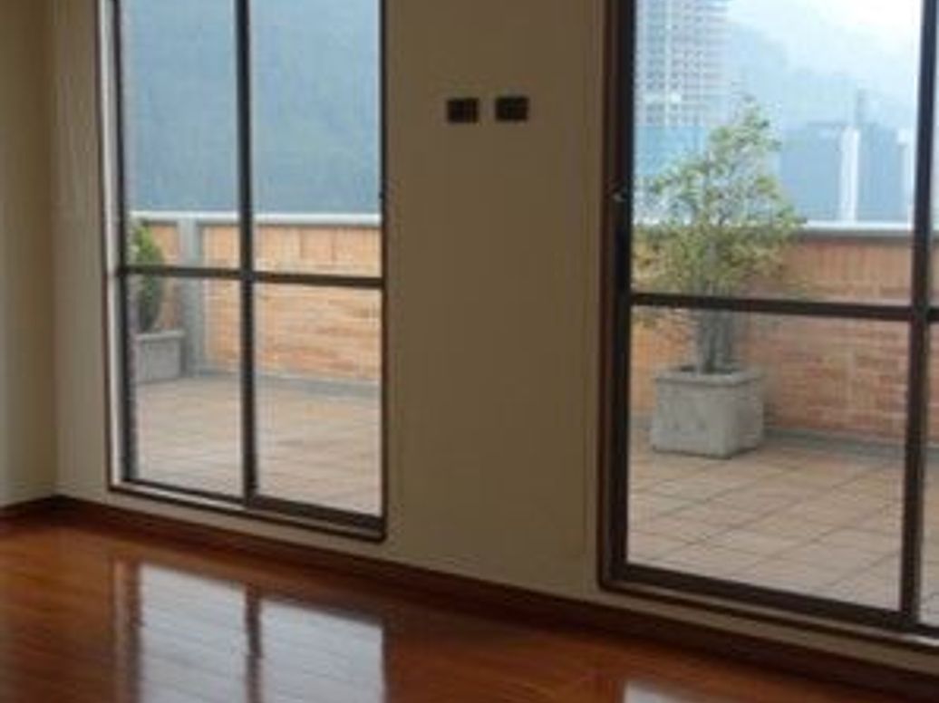 Apartamento de 3 alcobas en venta en Santa Ana Occidental, Bogotá, 217 m² · foto 2 de 20