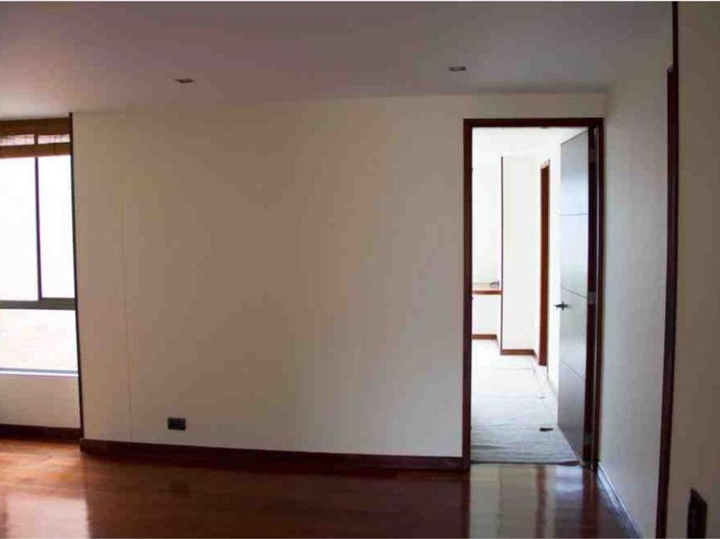 Apartamento de 3 alcobas en venta en Santa Ana Occidental, Bogotá, 217 m² · foto 12 de 20