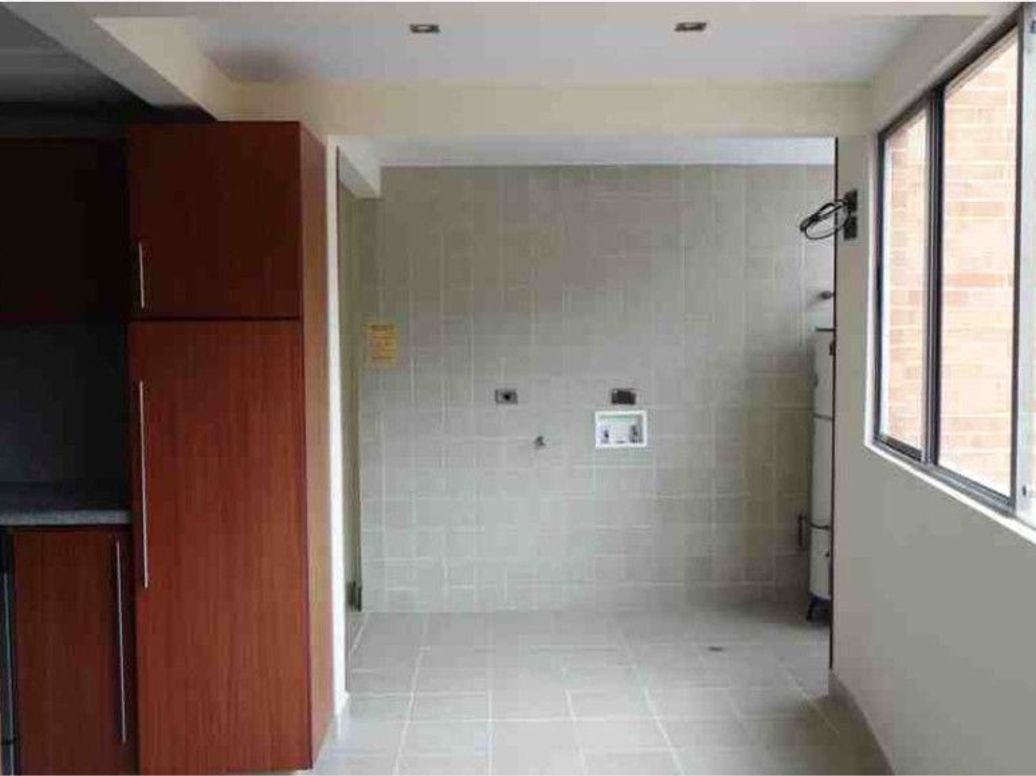 Apartamento de 3 alcobas en venta en Santa Ana Occidental, Bogotá, 217 m² · foto 9 de 20