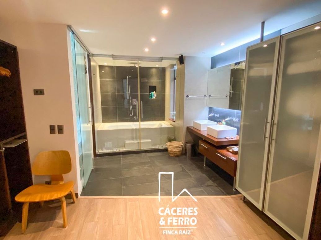 Apartaestudio en venta en La Carolina, Bogotá, 97 m² · foto 8 de 11
