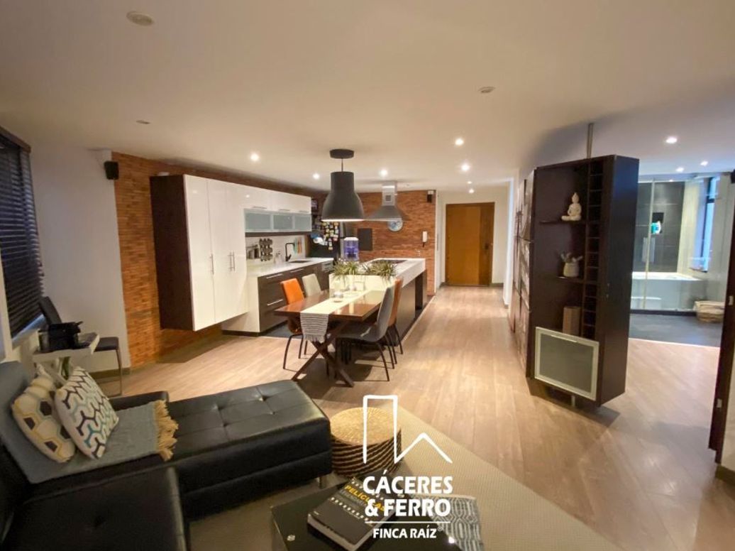 Apartaestudio en venta en La Carolina, Bogotá, 97 m² · foto 2 de 11