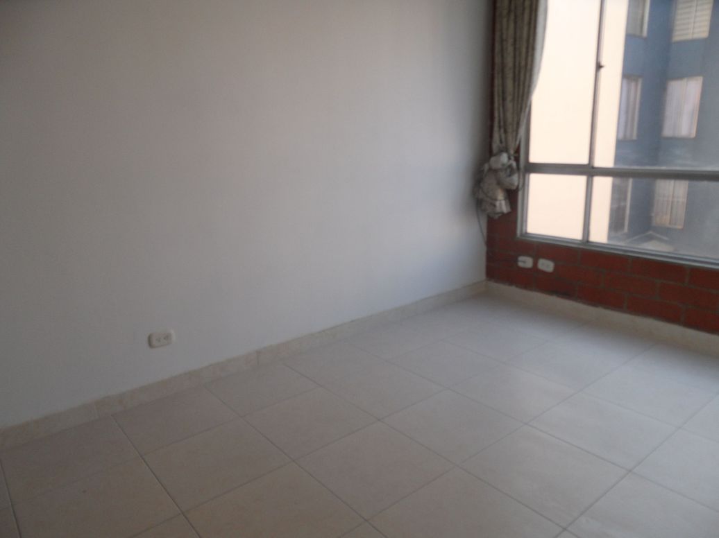 Apartamento de 2 alcobas en venta en Campo Alegre, Bogotá, 46 m² · foto 15 de 17
