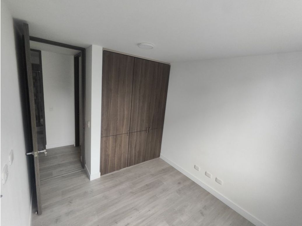 Apartamento de 3 alcobas en venta en Gran Granada, Bogotá, 83 m² · foto 7 de 19