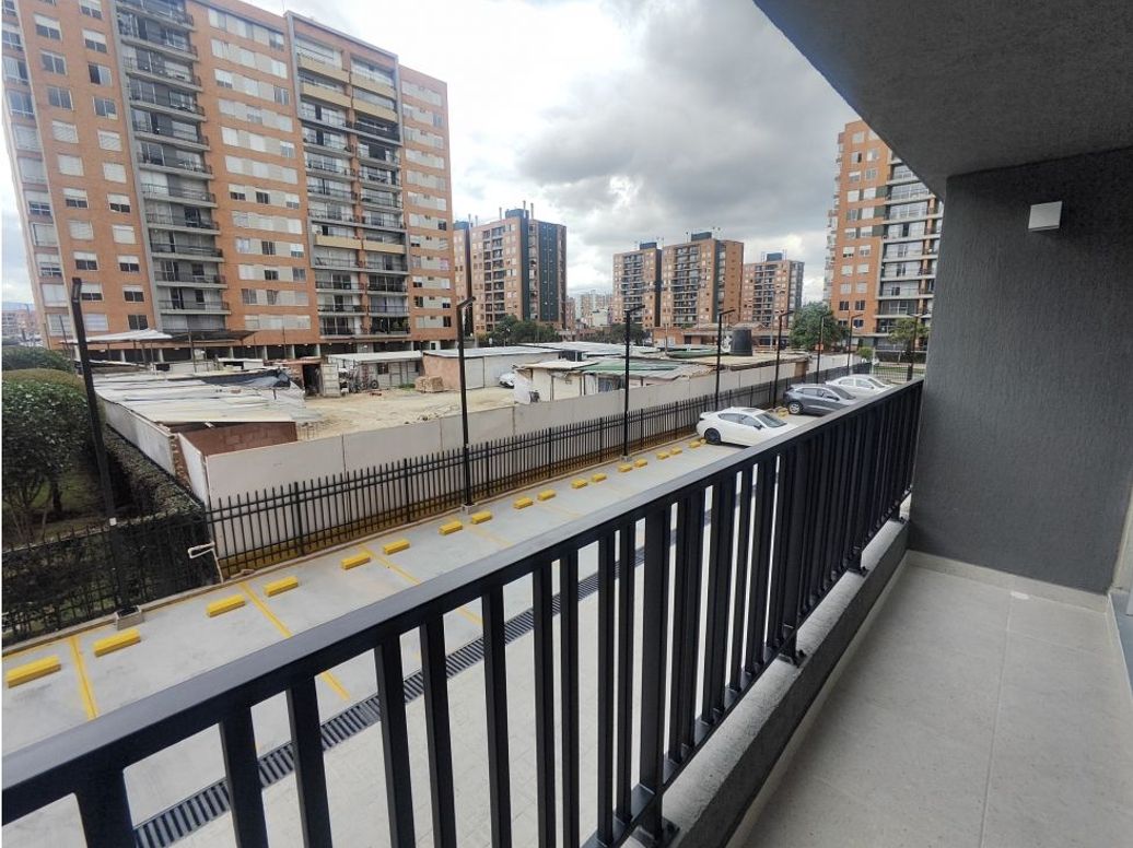 Apartamento de 3 alcobas en venta en Gran Granada, Bogotá, 83 m² · foto 3 de 19