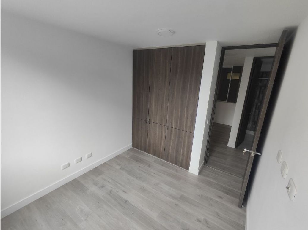 Apartamento de 3 alcobas en venta en Gran Granada, Bogotá, 83 m² · foto 5 de 19