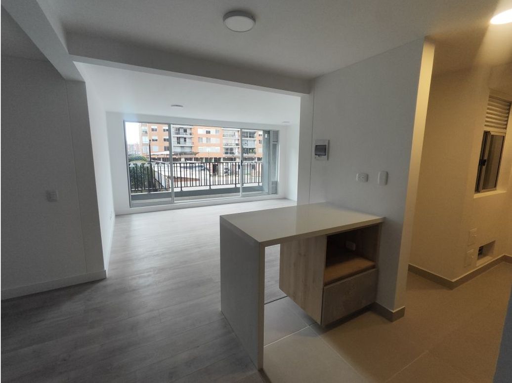 Apartamento de 3 alcobas en venta en Gran Granada, Bogotá, 83 m² · foto 2 de 19