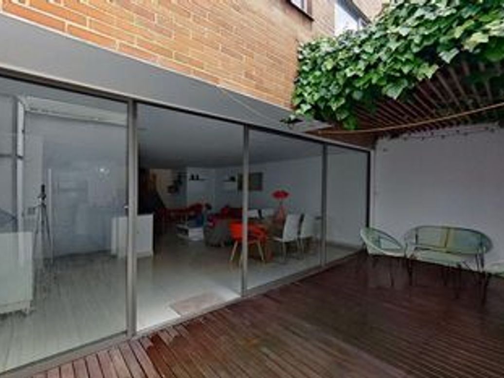 Apartamento de 4 alcobas en venta en Santa Barbara Central, Bogotá, 193 m² · foto 4 de 8